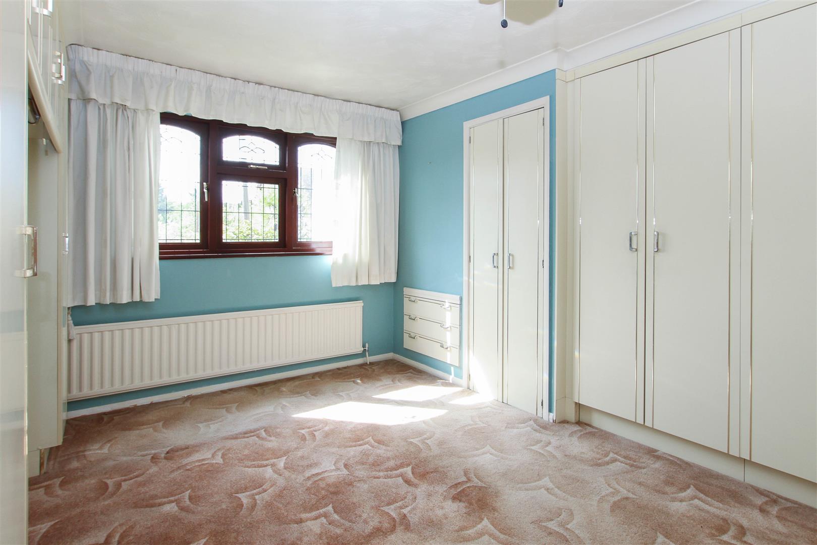 Beehive Chase, Hook End. Keith Ashton